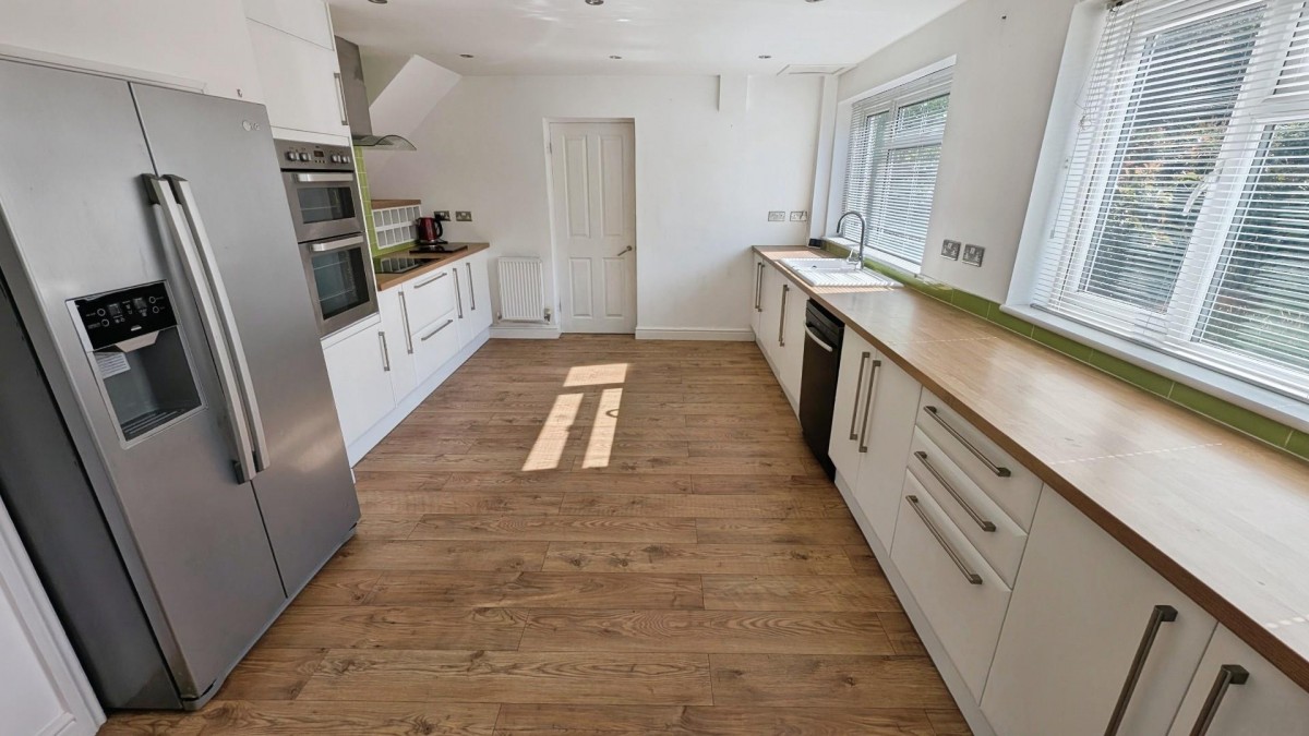Eastfield Drive, Solihull B92 9ND