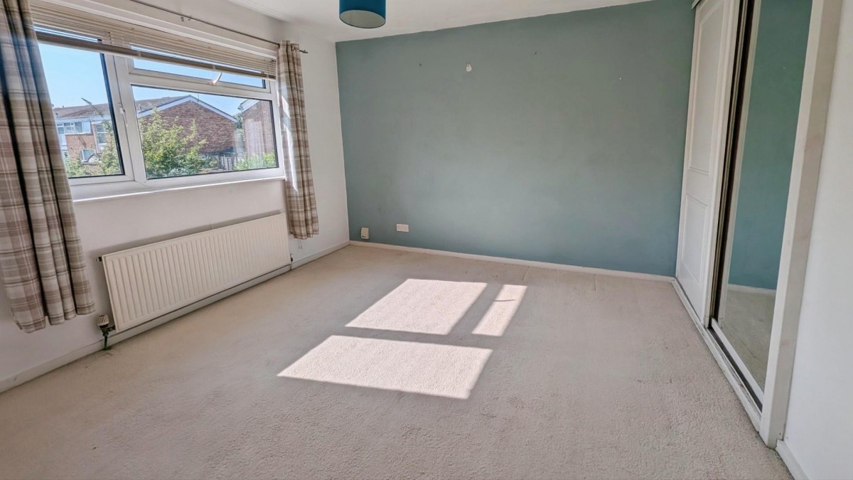 Eastfield Drive, Solihull B92 9ND