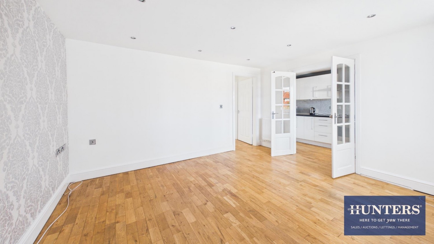 2 bedroom Flat to let in Victory House, East View, Roker, Sunderland