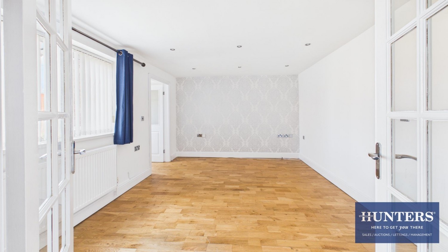 2 bedroom Flat to let in Victory House, East View, Roker, Sunderland