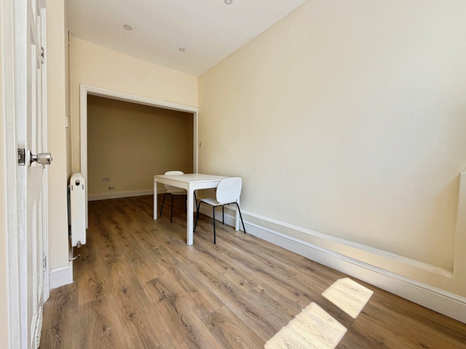 1 bedroom Flat to let in Corfton Road, Ealing