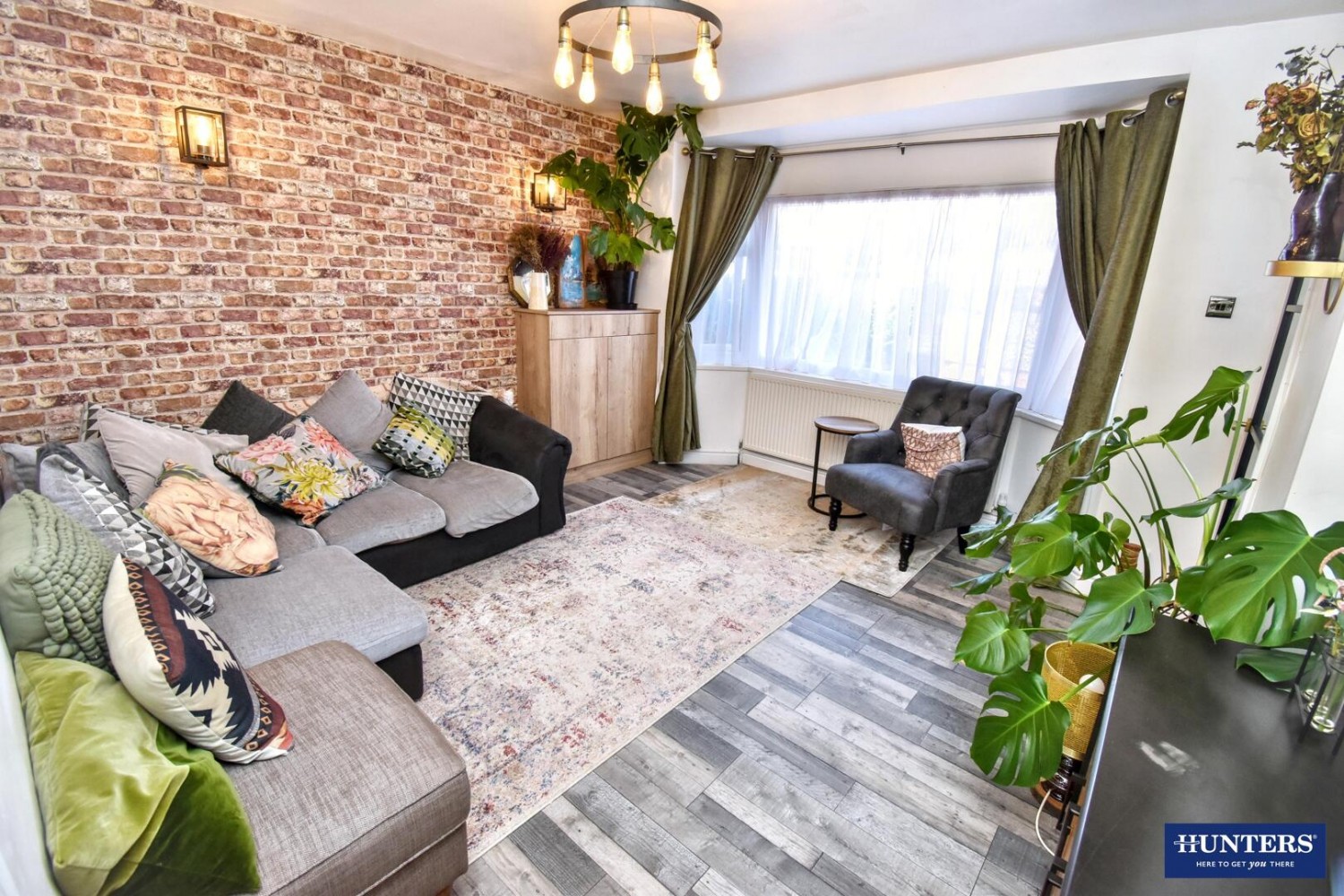 3 bedroom House for sale in The Crescent, Wigston