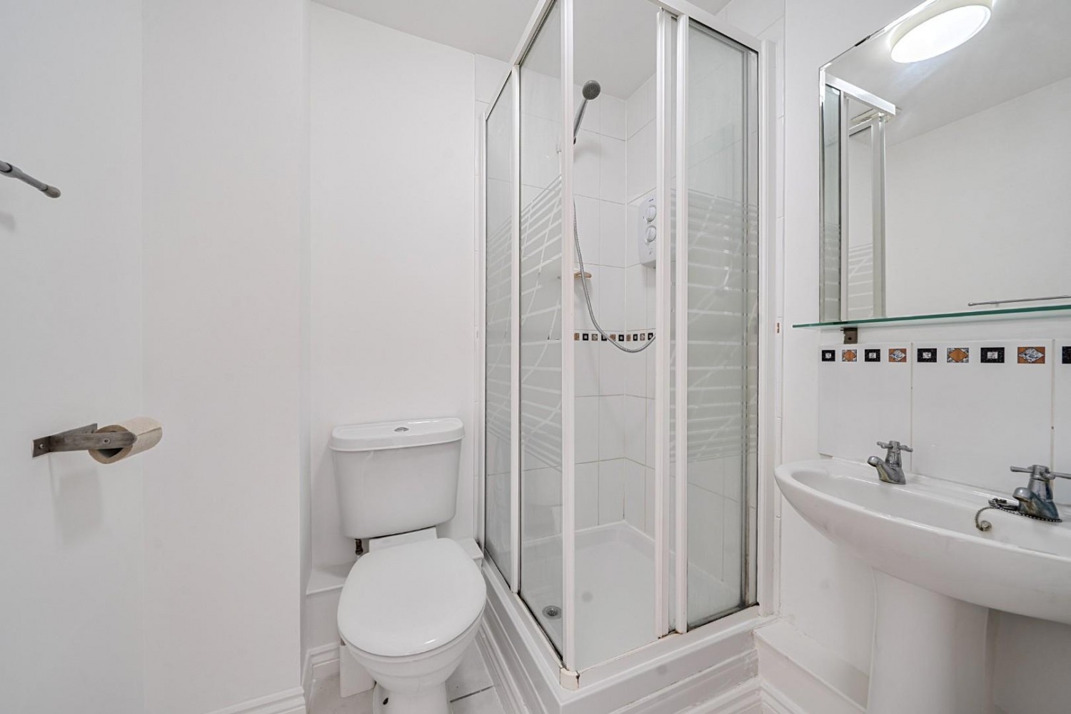 2 bedroom Flat for sale in Bampton Drive, London