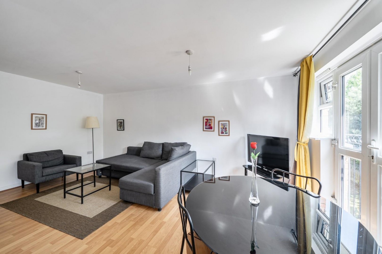 2 bedroom Flat for sale in Bampton Drive, London