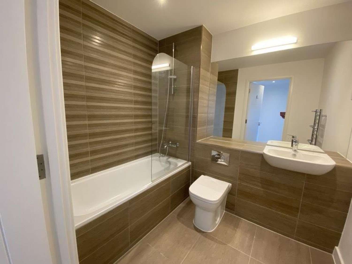 1 bedroom Flat to let in Bayley Place, Riverside Park, Ashford