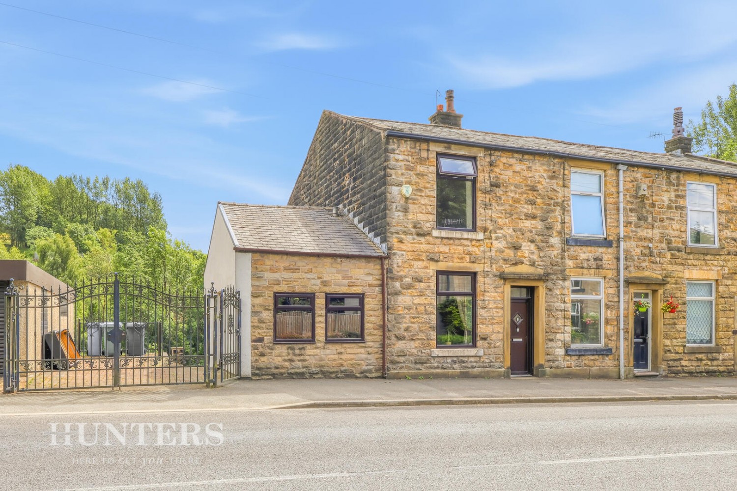 3 bedroom House for sale in Rock Nook, Littleborough OL15 9QJ
