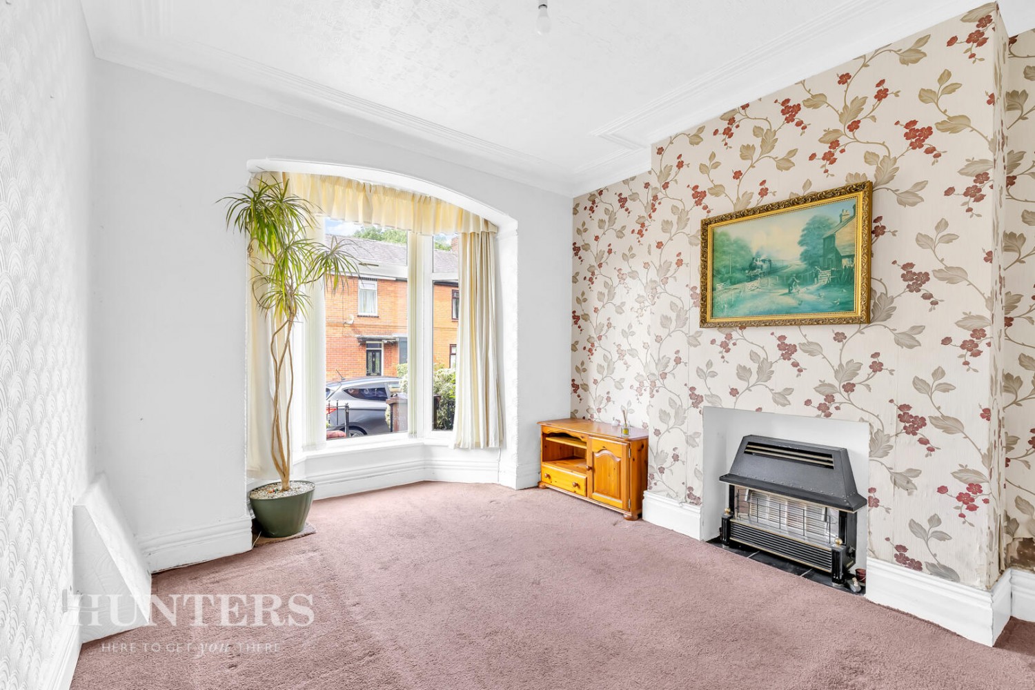 2 bedroom House for sale in Clovelly Avenue, Oldham