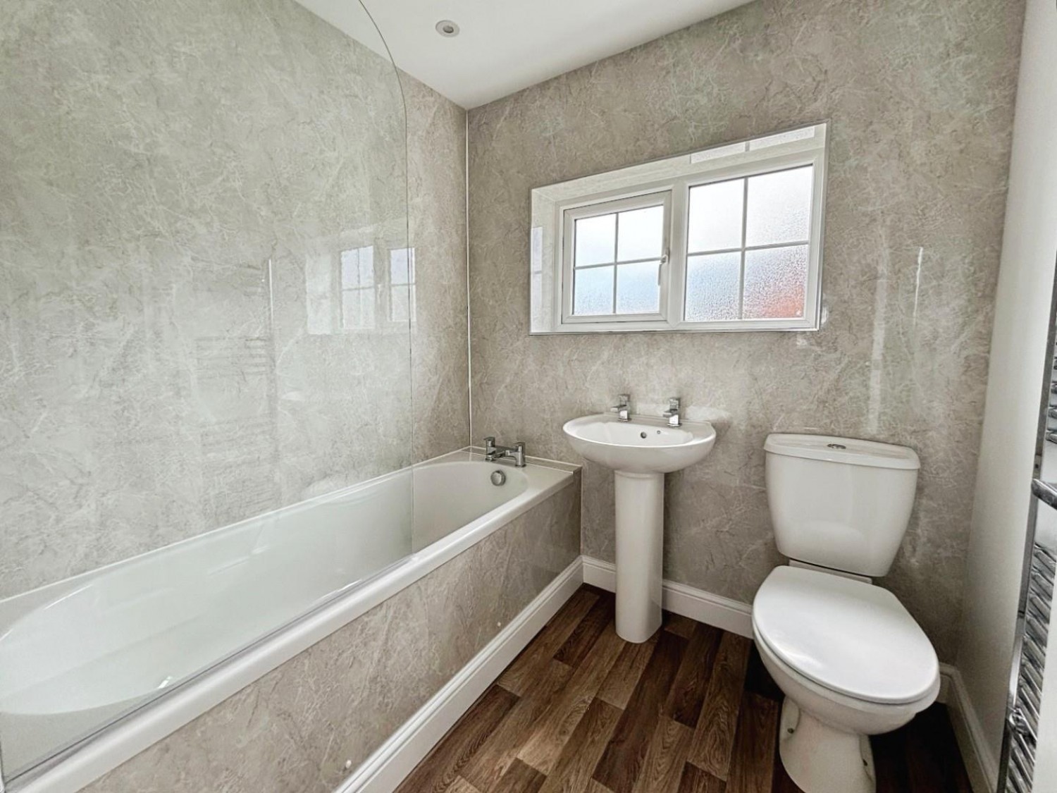 3 bedroom House to let in Ripon Way, Carlton Miniott, Thirsk