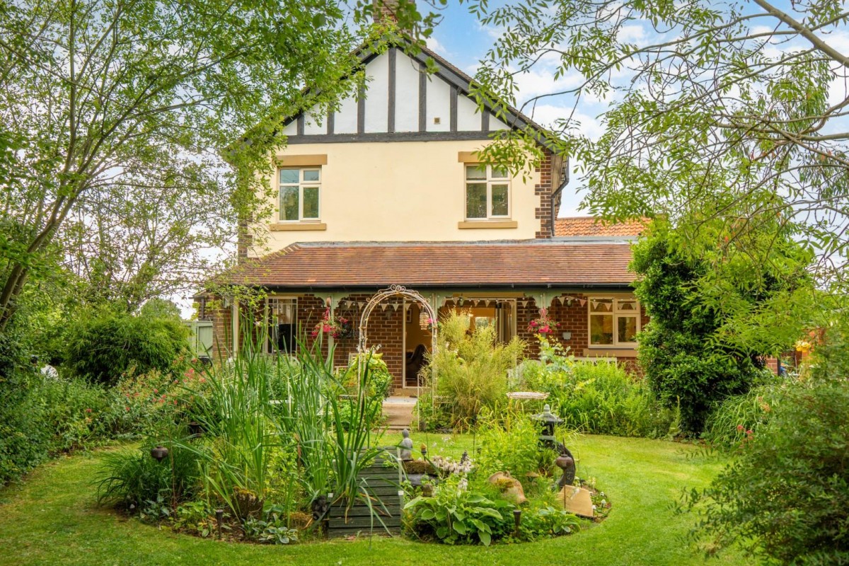 Oakdene, Brackenhill Lane, Church Fenton