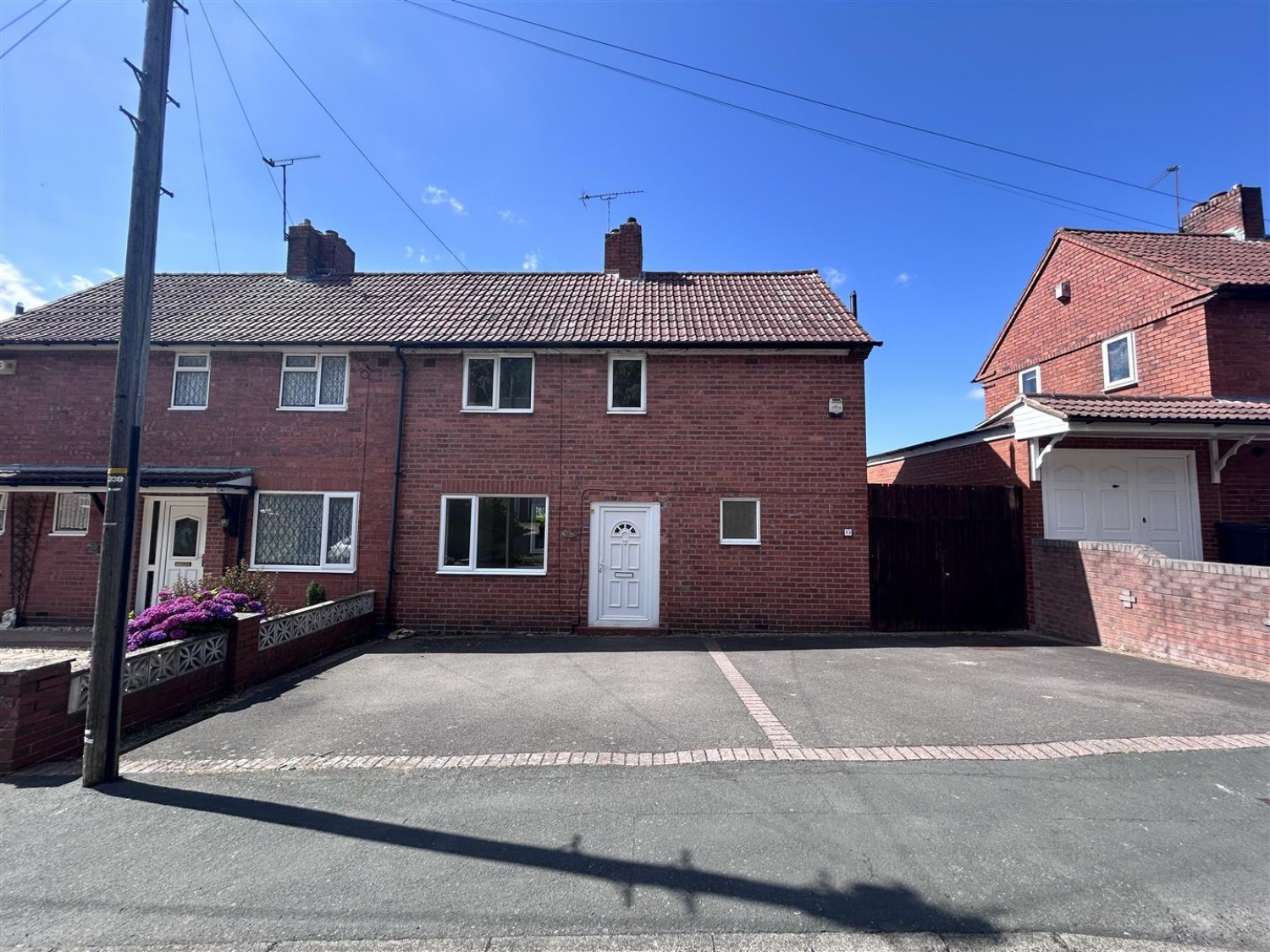 3 bedroom House for sale in Woodfield Avenue, Stourbridge, DY9 9DP