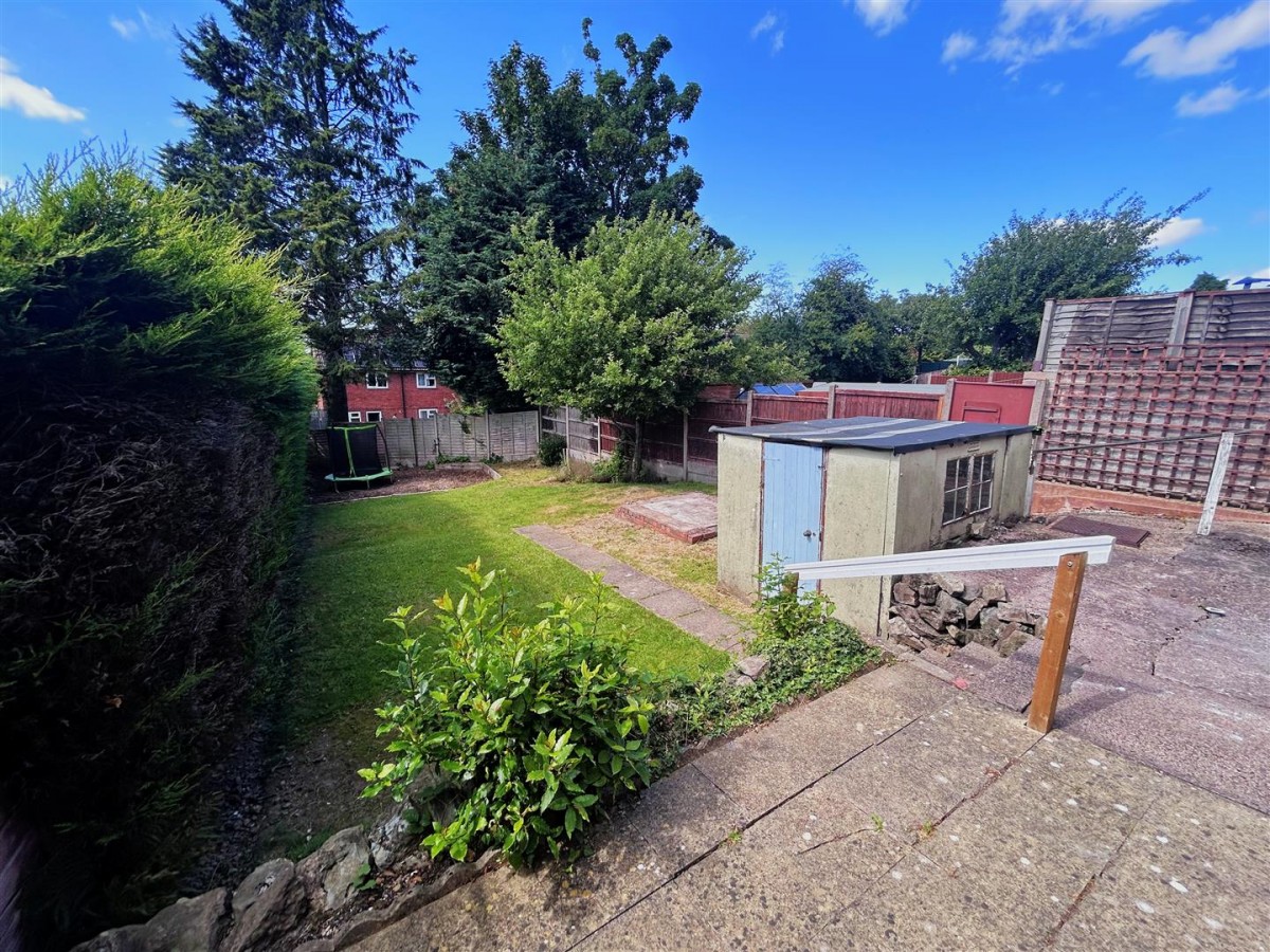 Woodfield Avenue, Stourbridge, DY9 9DP