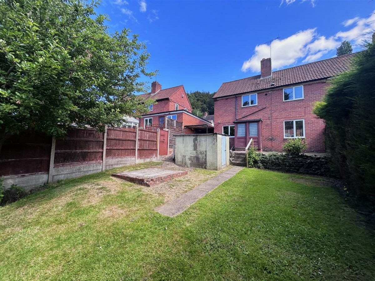 Woodfield Avenue, Stourbridge, DY9 9DP