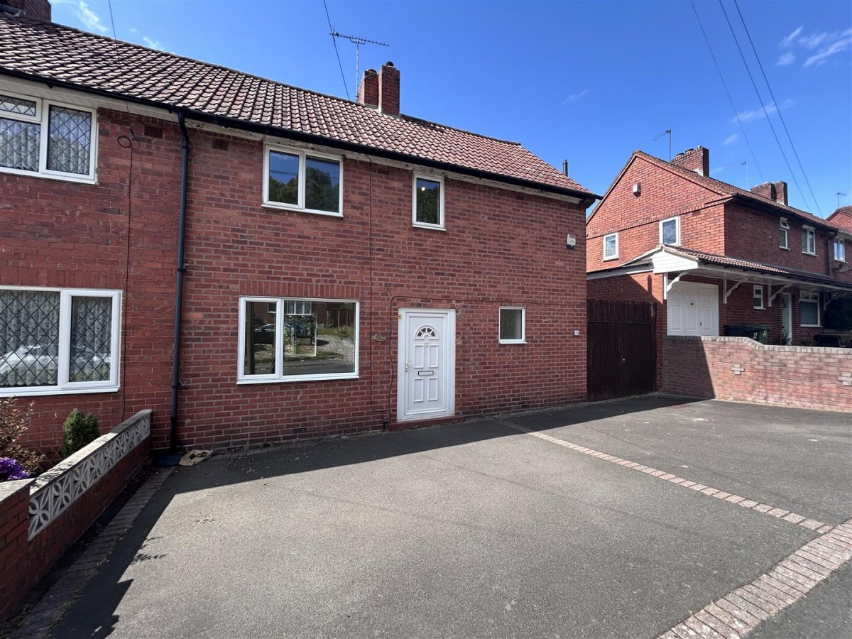 Woodfield Avenue, Stourbridge, DY9 9DP