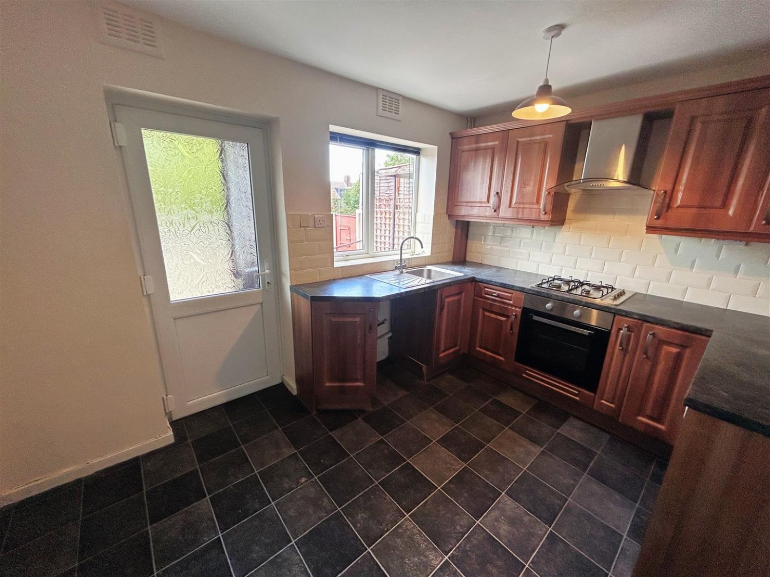 3 bedroom House for sale in Woodfield Avenue, Stourbridge, DY9 9DP