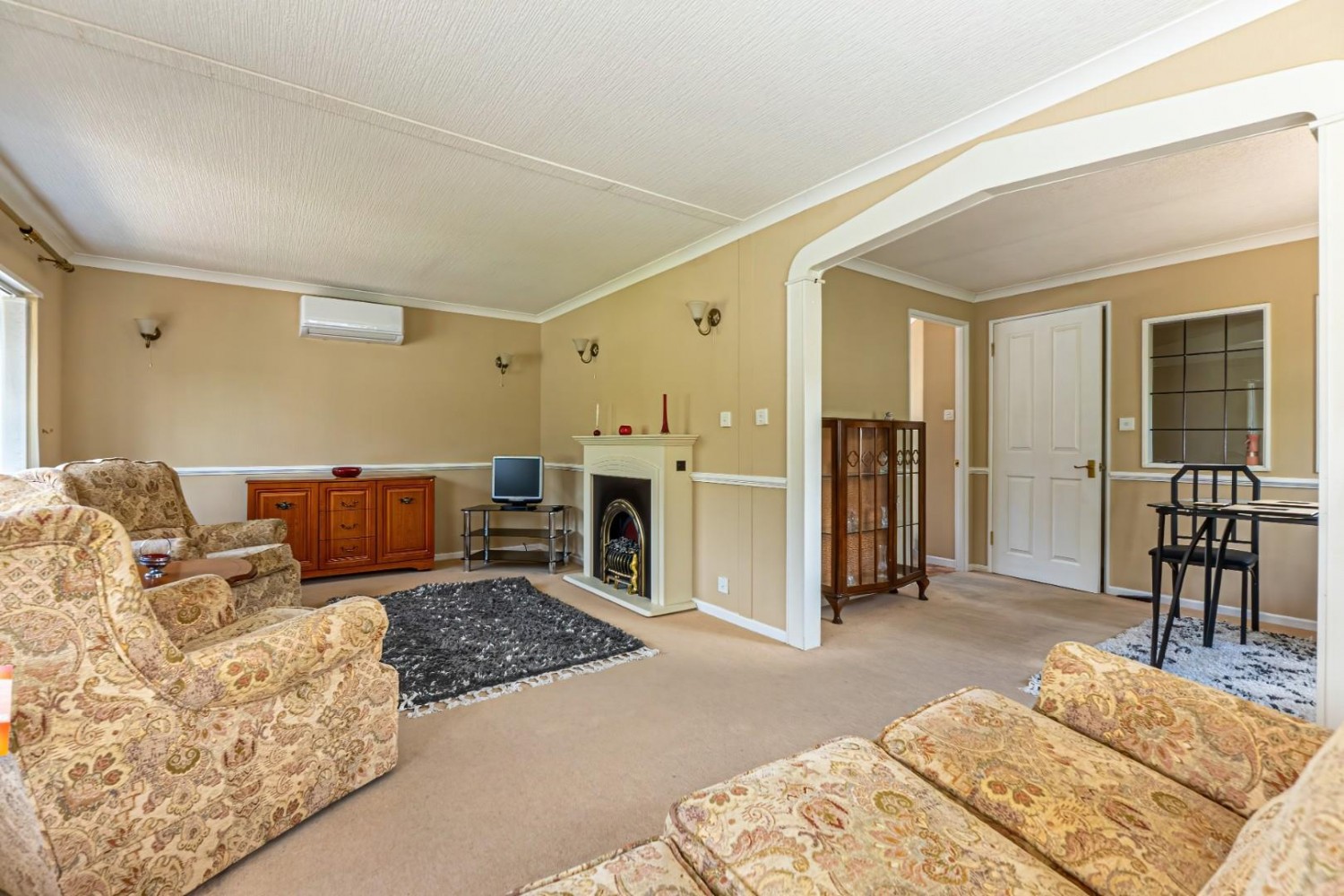 2 bedroom Park home for sale in Chesham Road, Wigginton, Tring