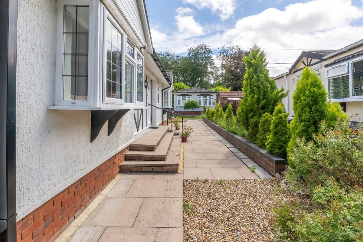 Chesham Road, Wigginton, Tring
