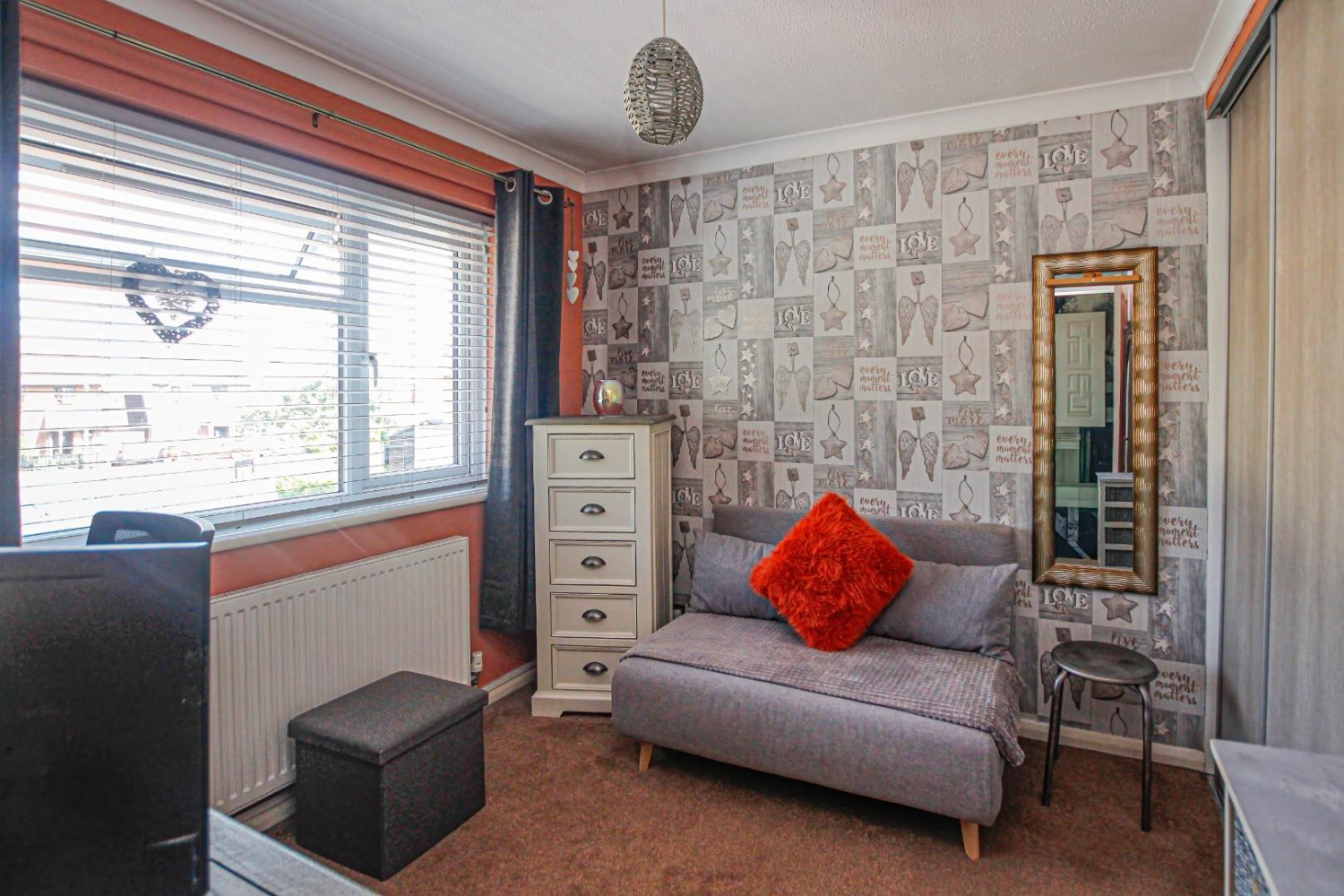 2 bedroom House for sale in Steppingstone Place, Leighton Buzzard