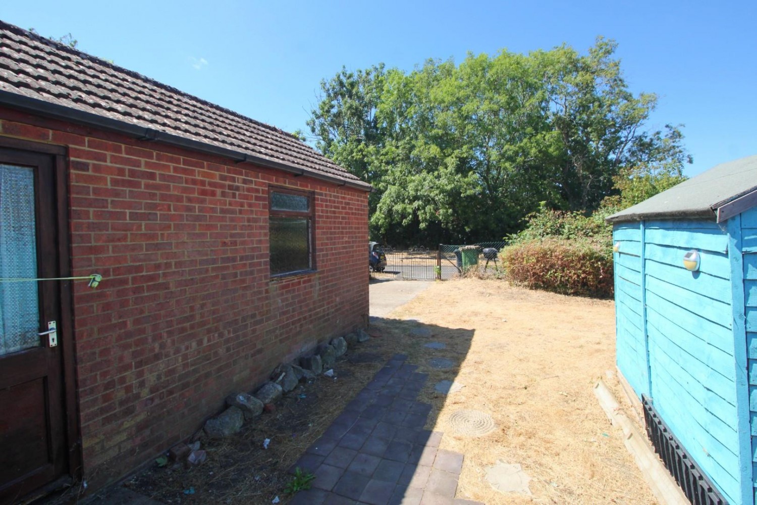 2 bedroom House for sale in St. Edwards Road, Netley Abbey, Southampton