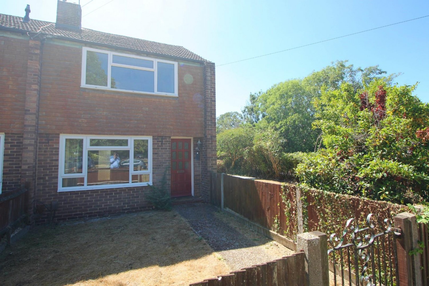 2 bedroom House for sale in St. Edwards Road, Netley Abbey, Southampton