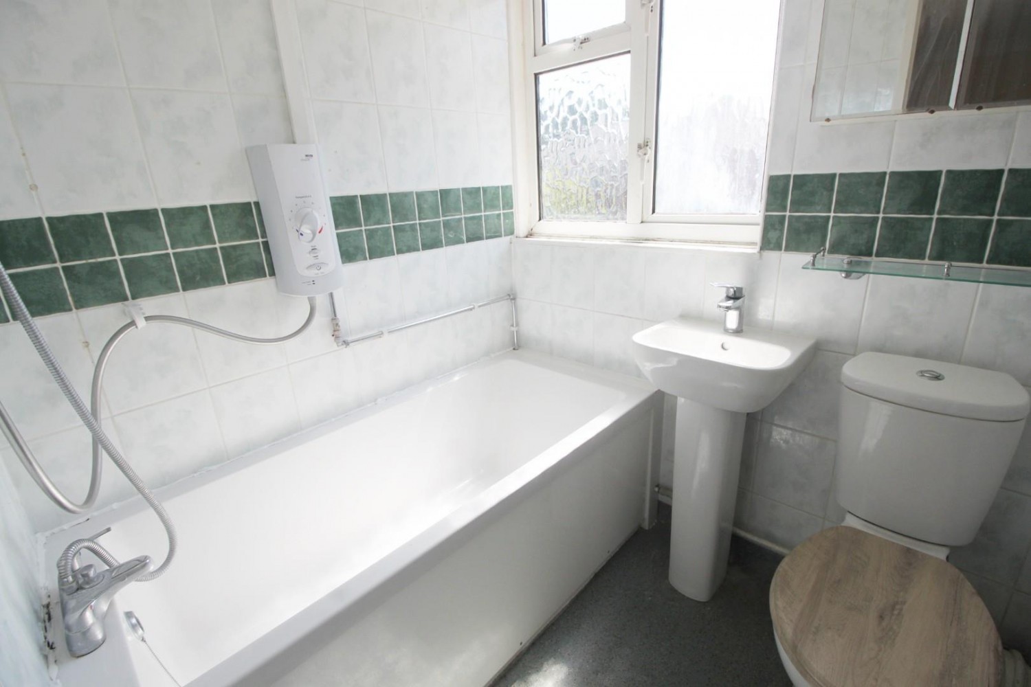 2 bedroom House for sale in St. Edwards Road, Netley Abbey, Southampton