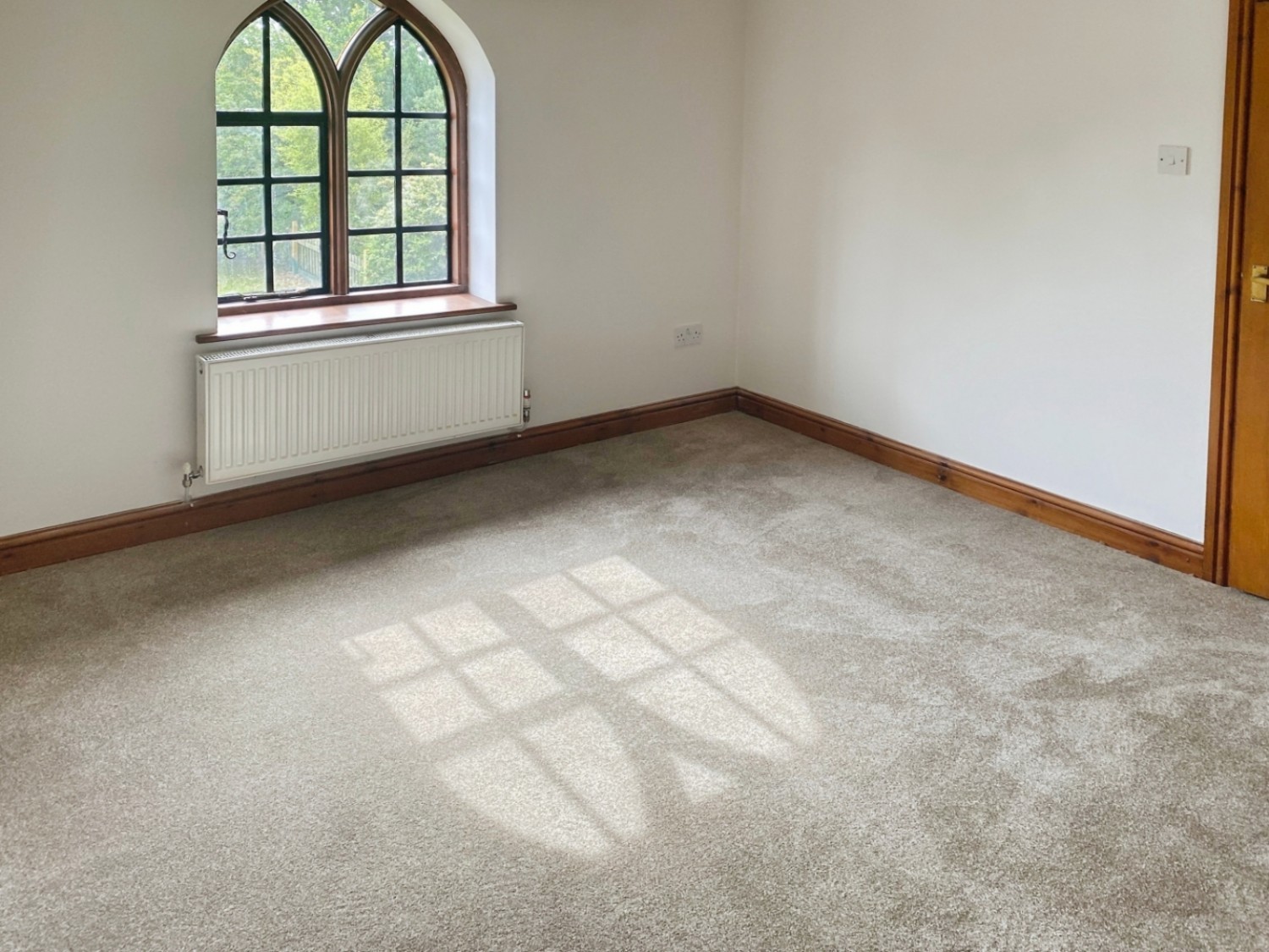 2 bedroom House to let in Fir Tree Cottage, Meriden, CV7 7JQ