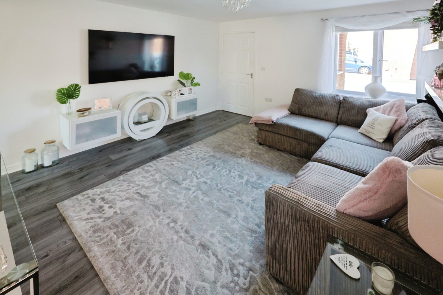 2 bedroom House for sale in Henson Close, Chilton, Ferryhill