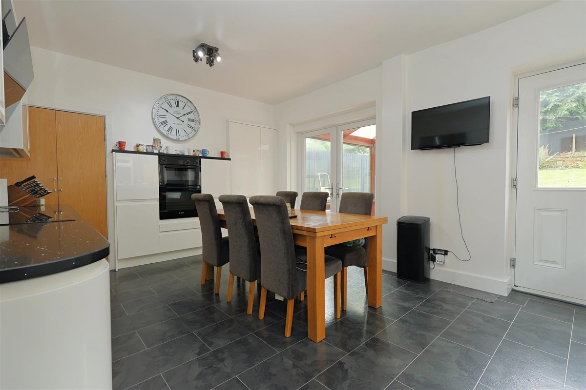 Ring Road, Farnley, Leeds