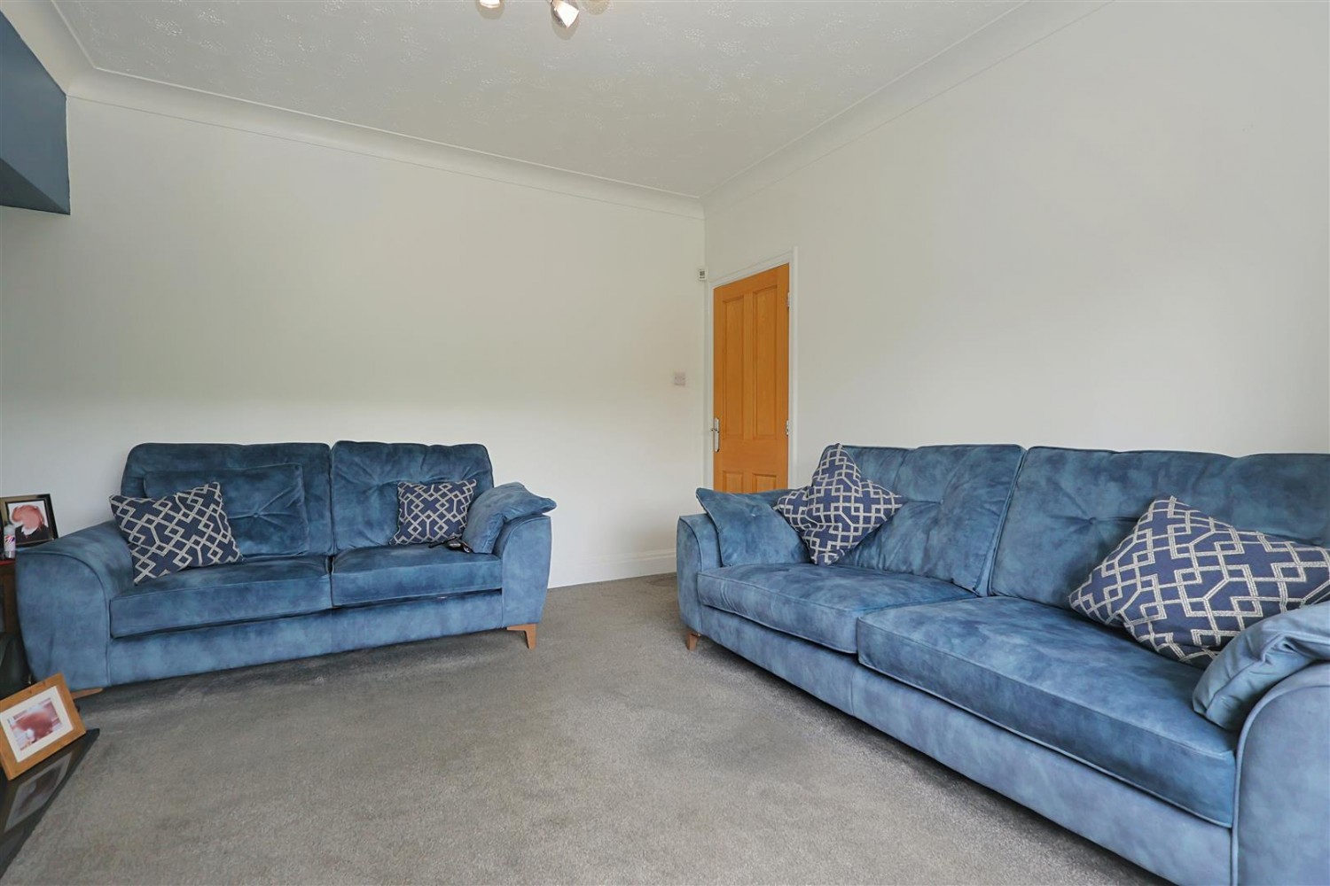 3 bedroom House for sale in Ring Road, Farnley, Leeds
