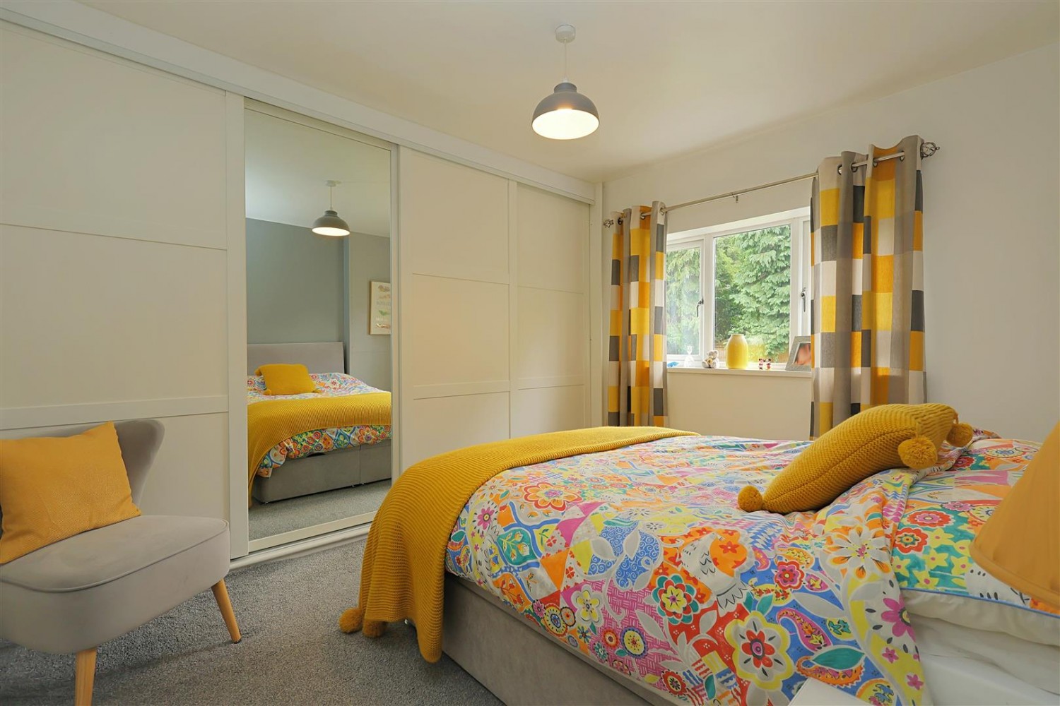 3 bedroom House for sale in Ring Road, Farnley, Leeds