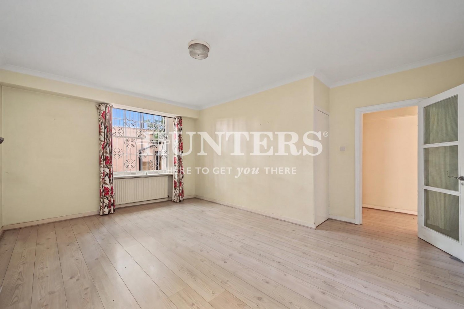 1 bedroom Flat for sale in Sussex Gardens, Hyde Park, London, W2