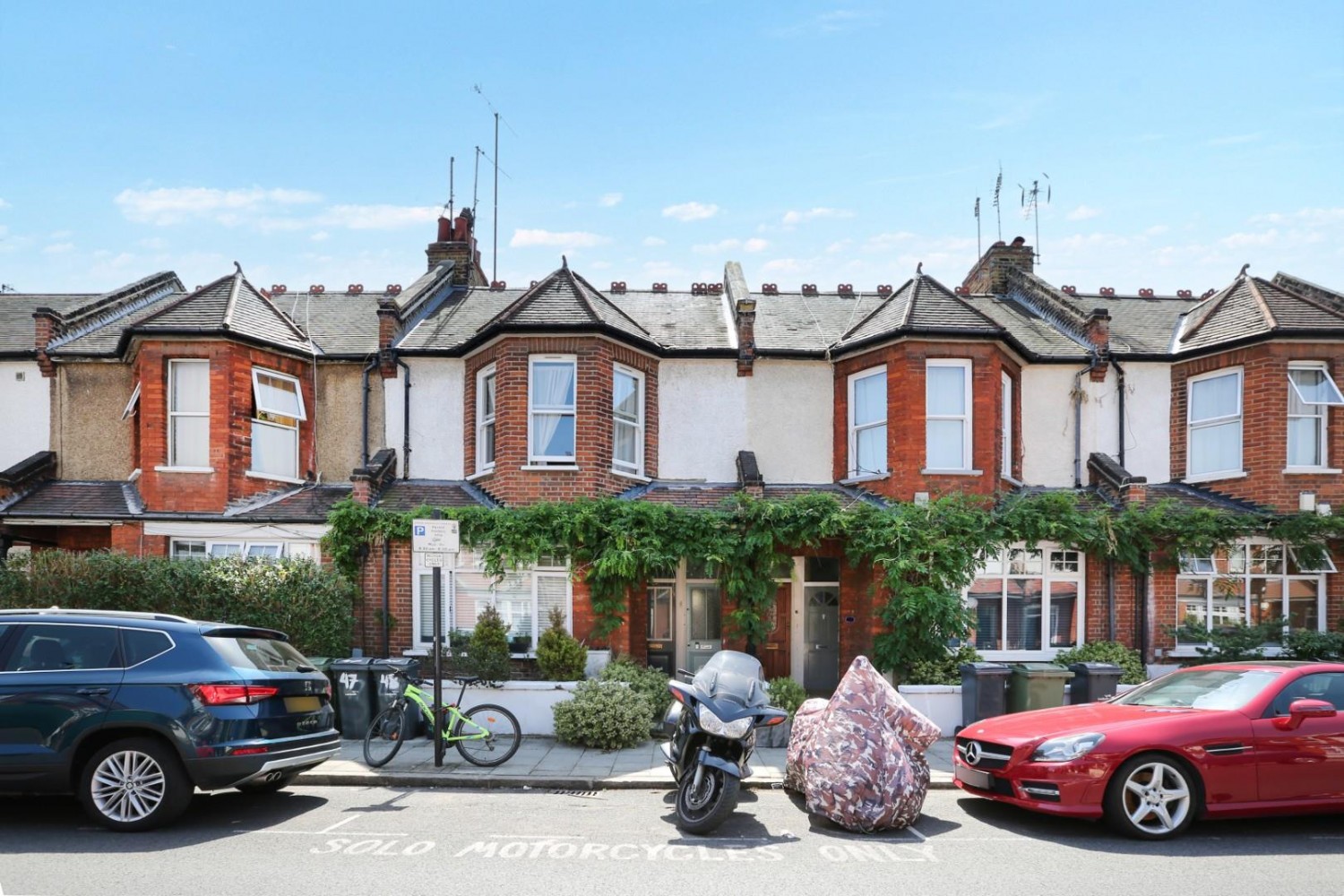 2 bedroom Flat for sale in Bavent Road, London SE5