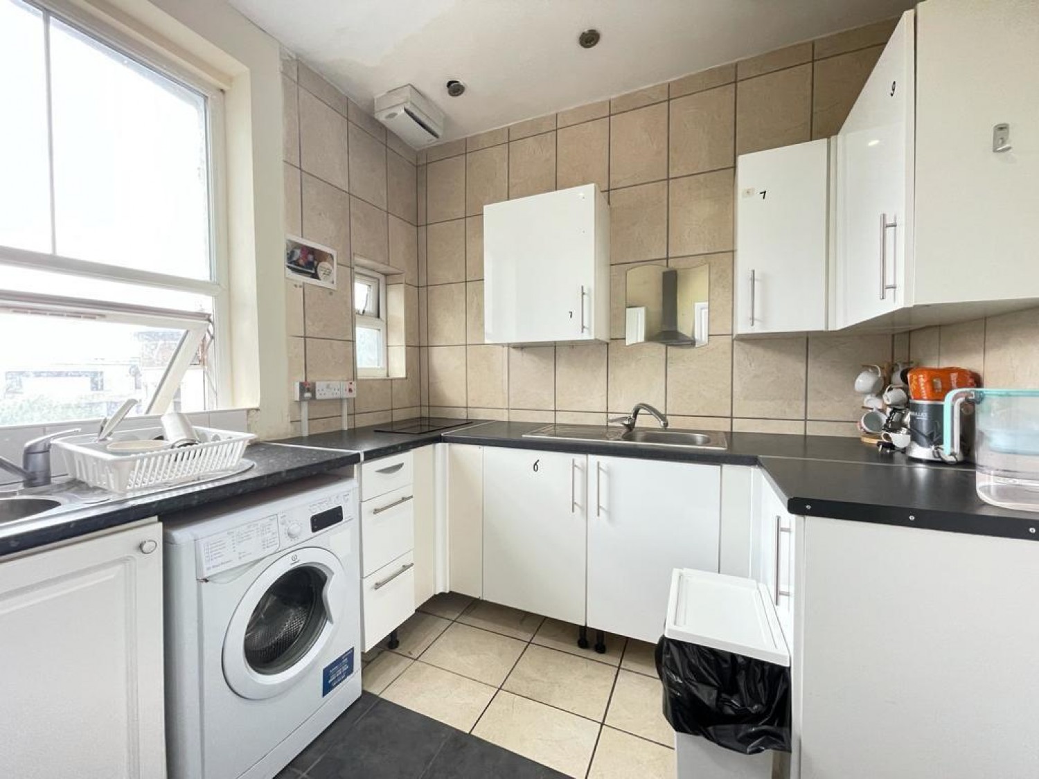 6 bedroom House to let in Agar Grove, London NW1