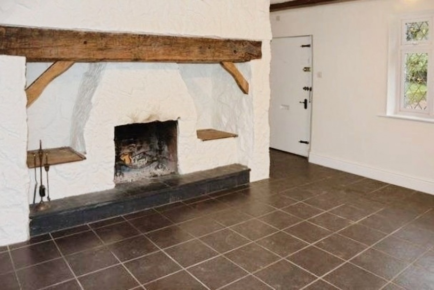 4 bedroom House to let in Kinwalsey Lane, Meriden, Coventry