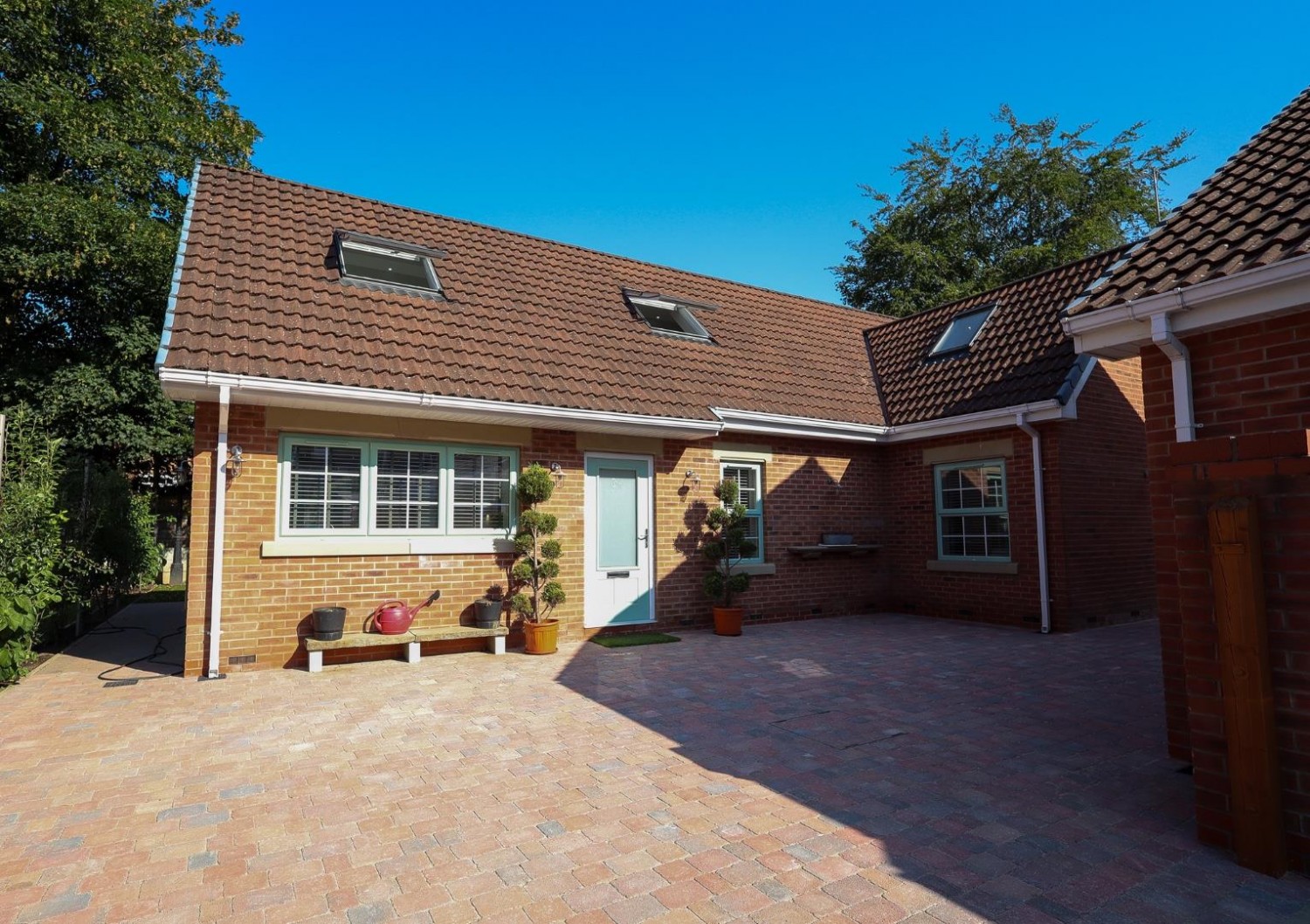 4 bedroom House to let in Willow Wood Close, Ashton-Under-Lyne