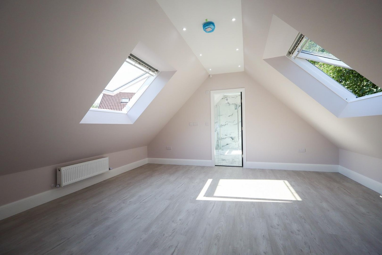 4 bedroom House to let in Willow Wood Close, Ashton-Under-Lyne