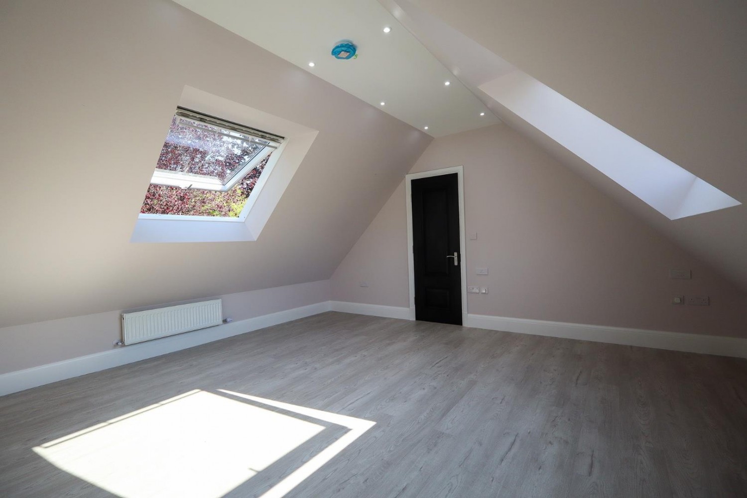 4 bedroom House to let in Willow Wood Close, Ashton-Under-Lyne