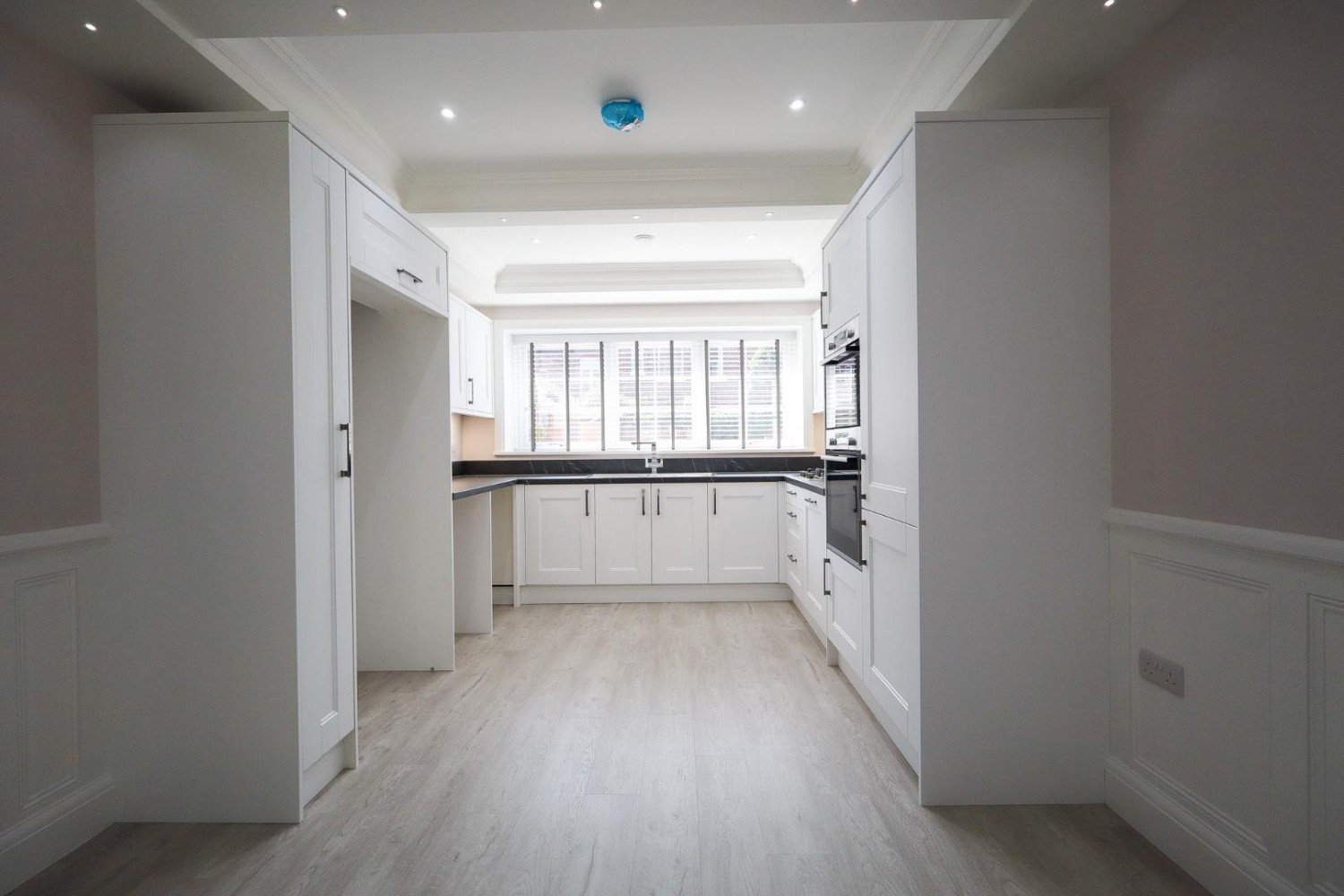 4 bedroom House to let in Willow Wood Close, Ashton-Under-Lyne