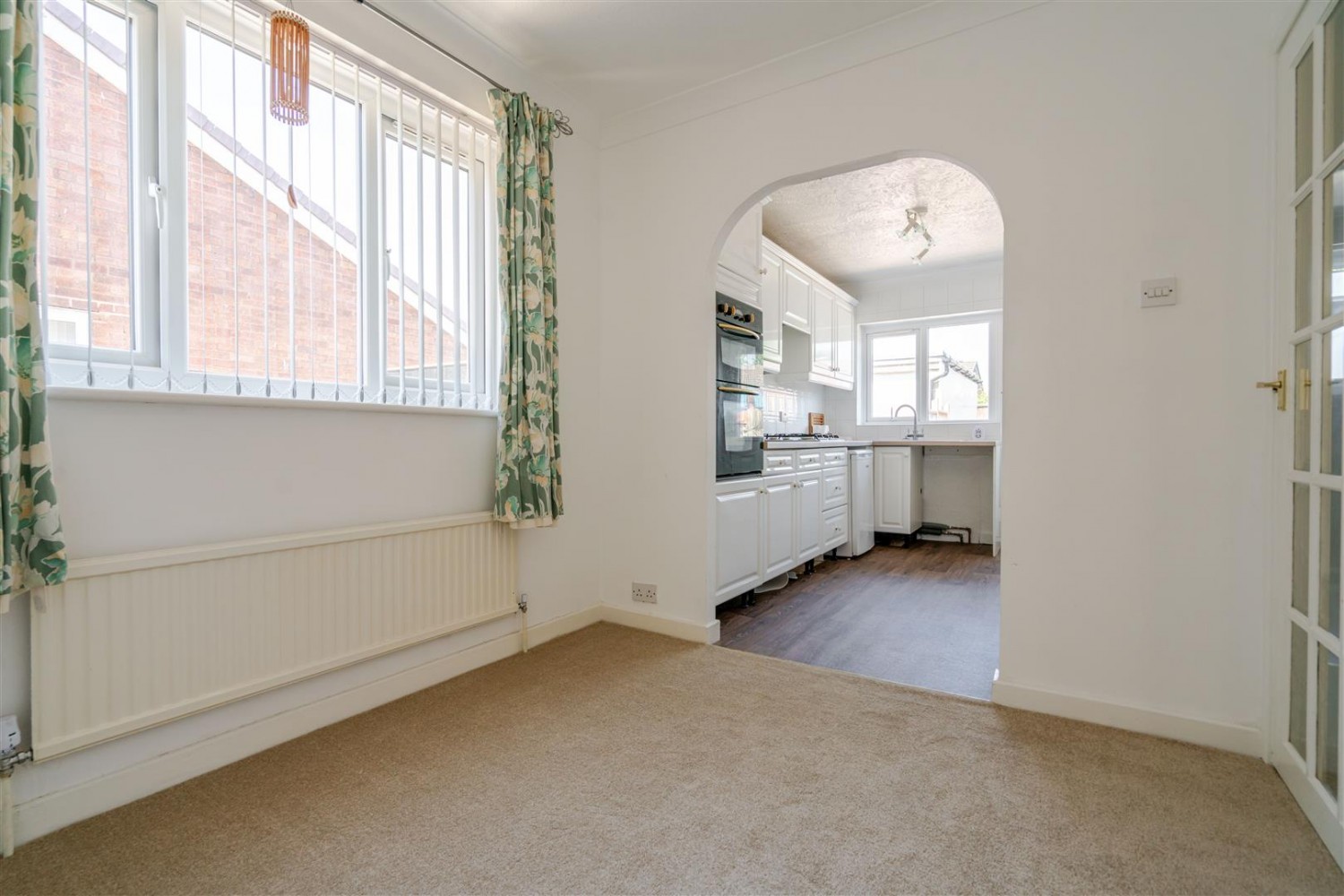 2 bedroom Bungalow for sale in Thames Ave, Leigh