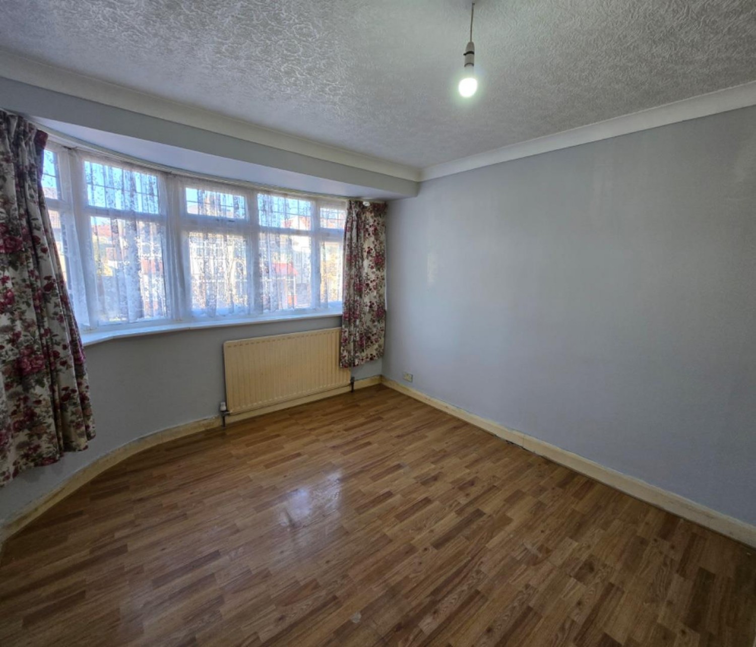 3 bedroom House to let in Bellamy Drive, Stanmore