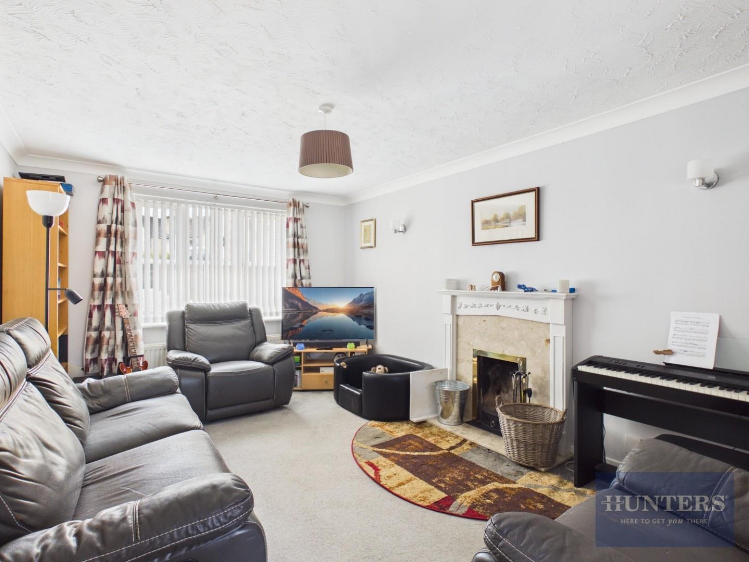 4 bedroom House to let in Chalford Avenue, The Reddings, Cheltenham