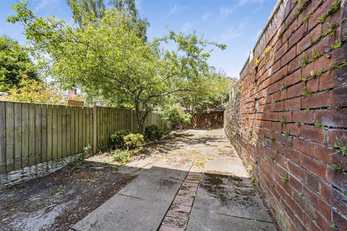 Broxholme Road, Sheffield, S8 8TA