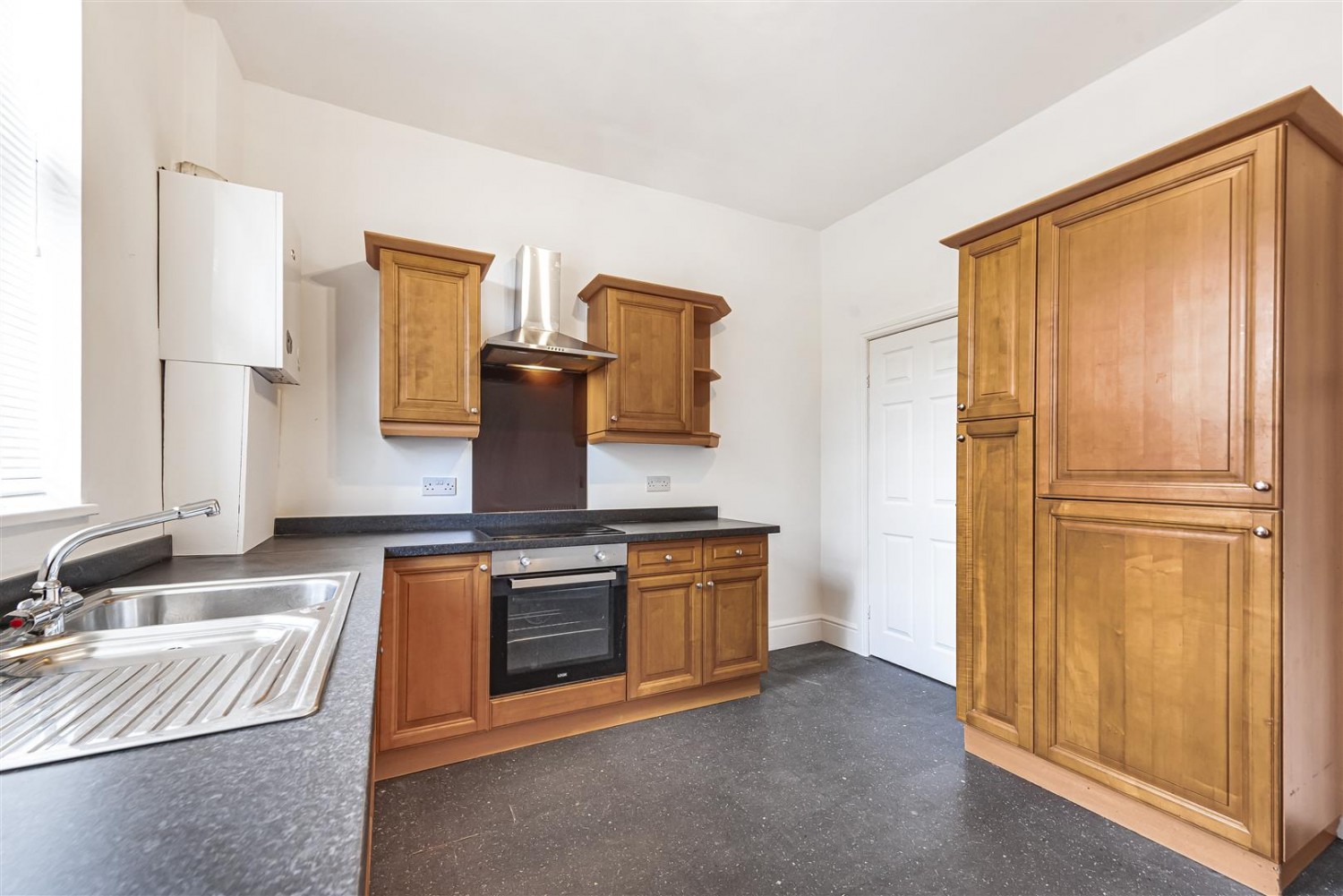 2 bedroom House for sale in Broxholme Road, Sheffield, S8 8TA
