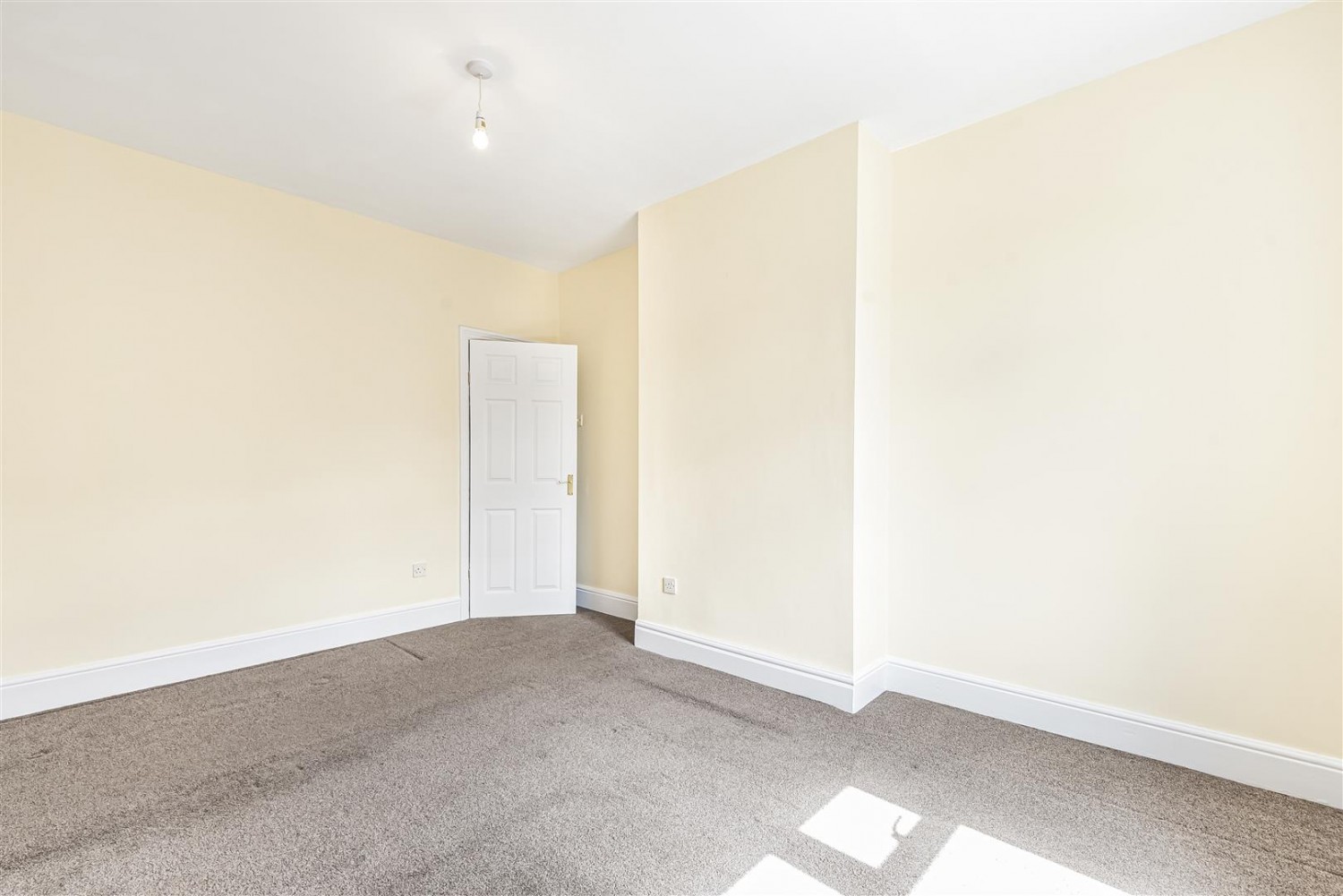2 bedroom House for sale in Broxholme Road, Sheffield, S8 8TA