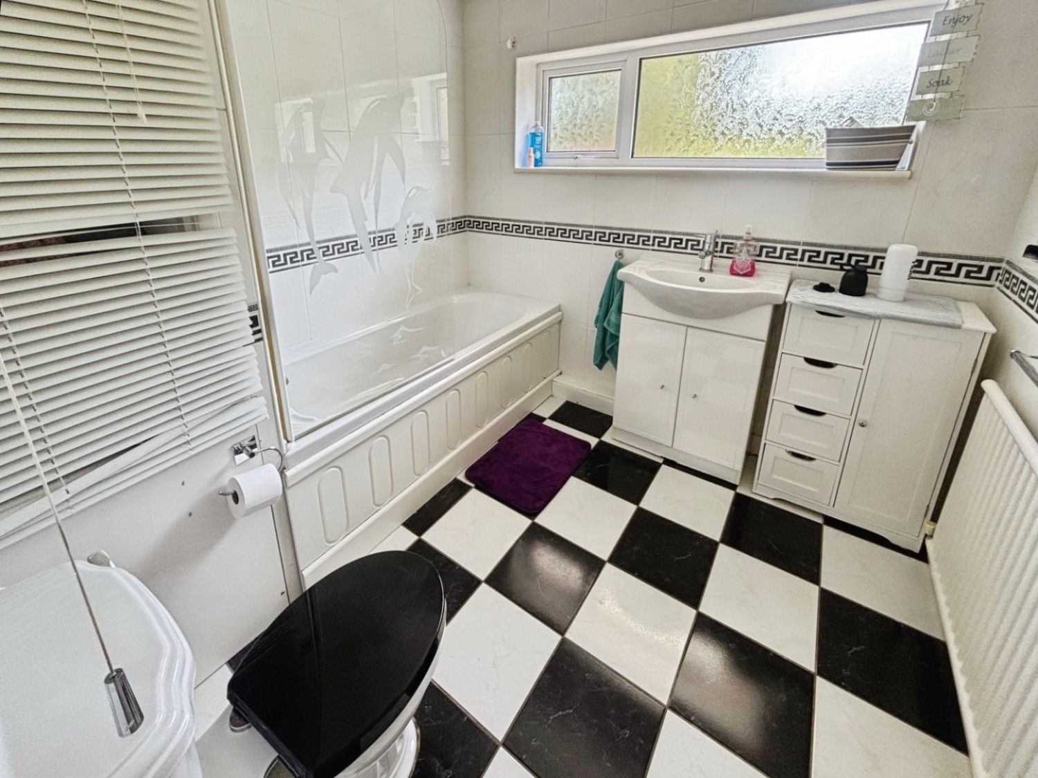 3 bedroom House for sale in Willow Close, Gainsborough, DN21 2TZ