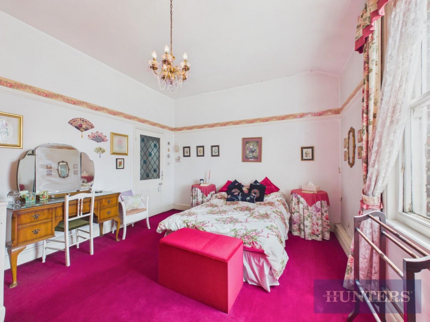 2 bedroom Flat for sale in Esplanade, Scarborough