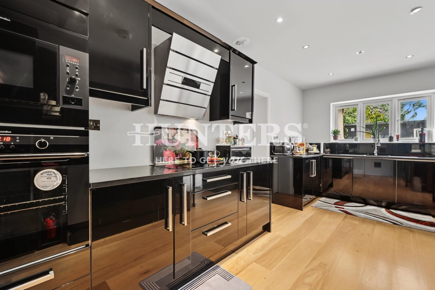 5 bedroom House for sale in The Vale, Golders Green, London, NW11