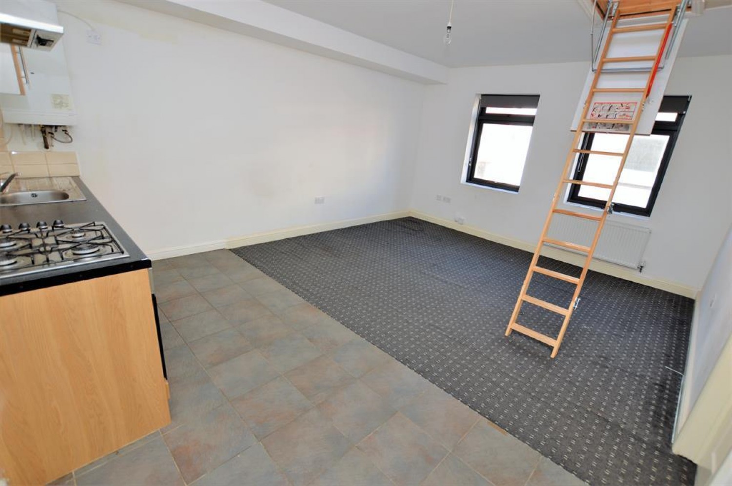 1 bedroom Flat to let in Canal Street, Wigston, LE18 4PL