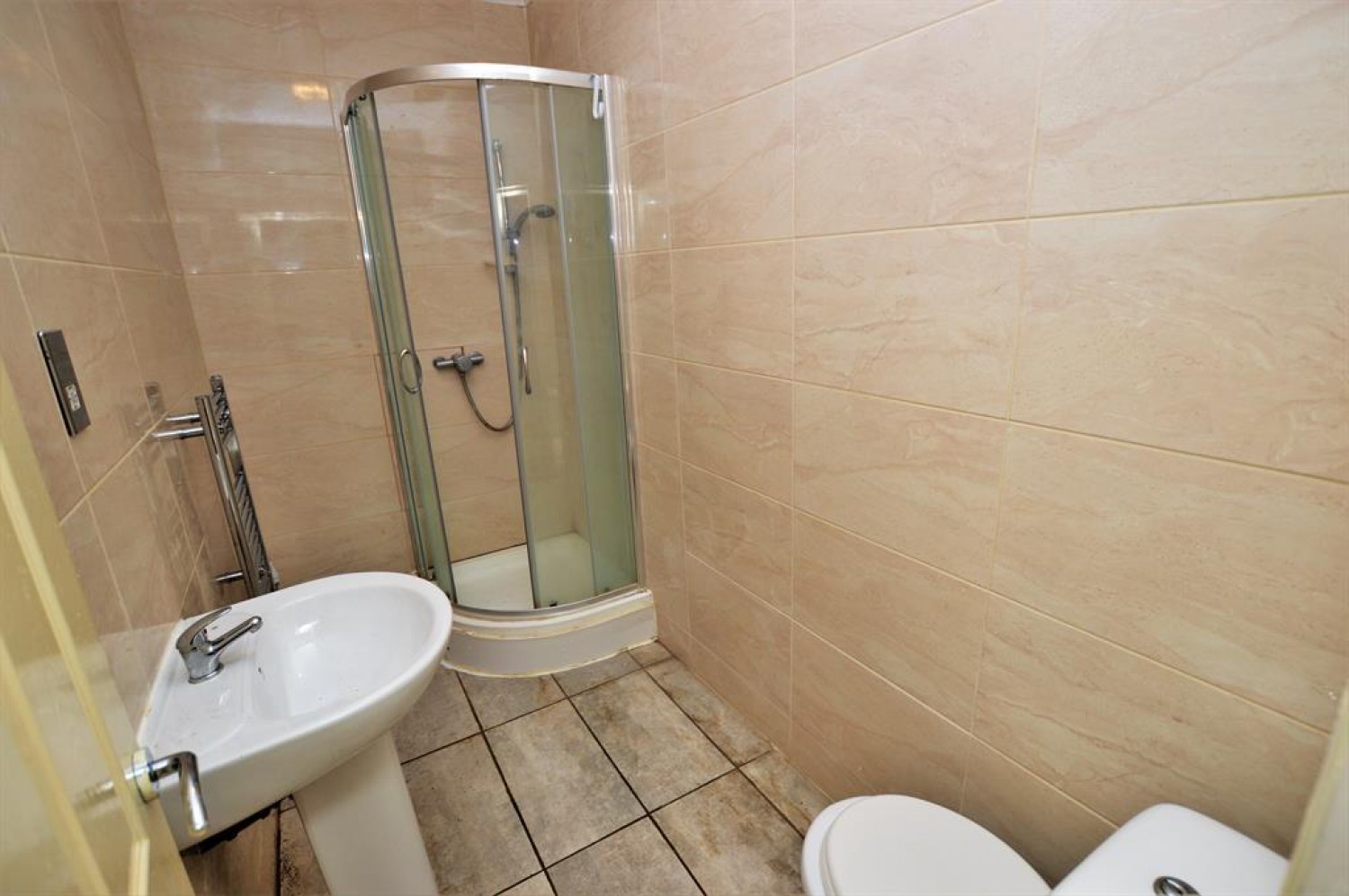 1 bedroom Flat to let in Canal Street, Wigston, LE18 4PL