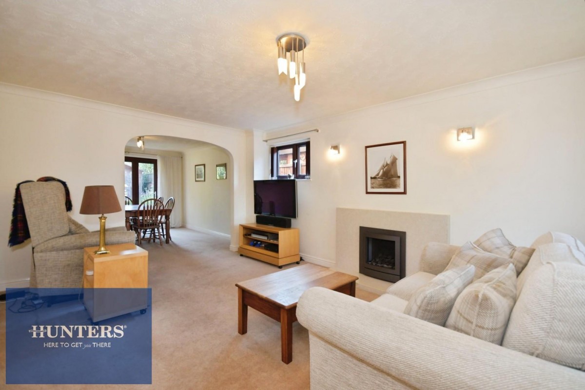 Ramper Avenue, Clowne, Chesterfield, S43 4UD