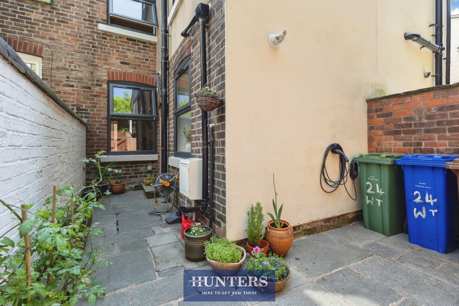 3 bedroom House for sale in Woodbank Terrace, Mossley
